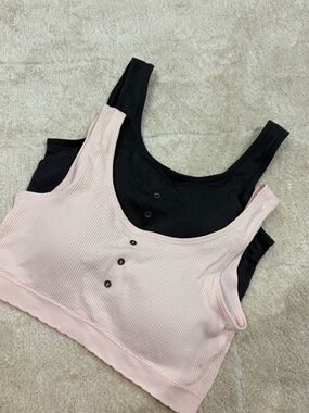 Lucky Brand Ribbed Scoop Crop Tops in Light Pink and Black